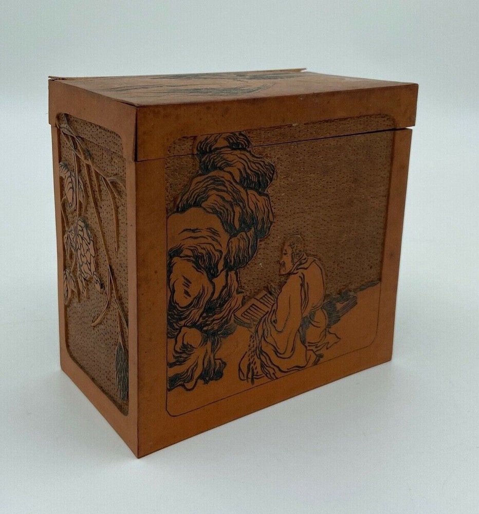 18th Century Chinese Carved Box