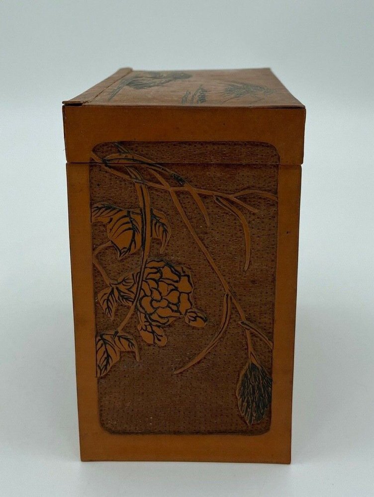 18th Century Chinese Carved Box