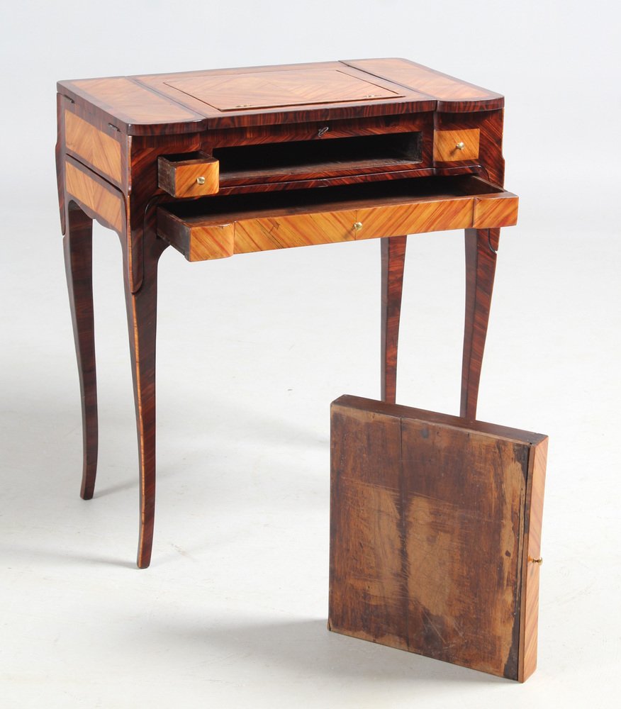 18th Century Coiffeuse or Ladies Desk