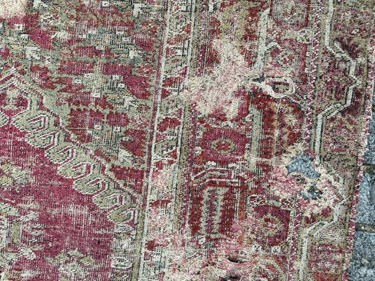 18th Century Distressed Turkish Ghyordes Rug-YMM-1732607