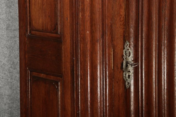 18th Century Frankfurt Wave Cabinet in Oak, 1750s-DXD-2033235