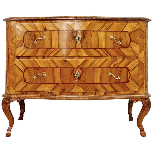 18th-Century German Chest of Drawers in Walnut