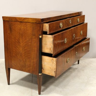 18th Century Italian Directoire Chest of Drawers in Walnut-UMS-1724009