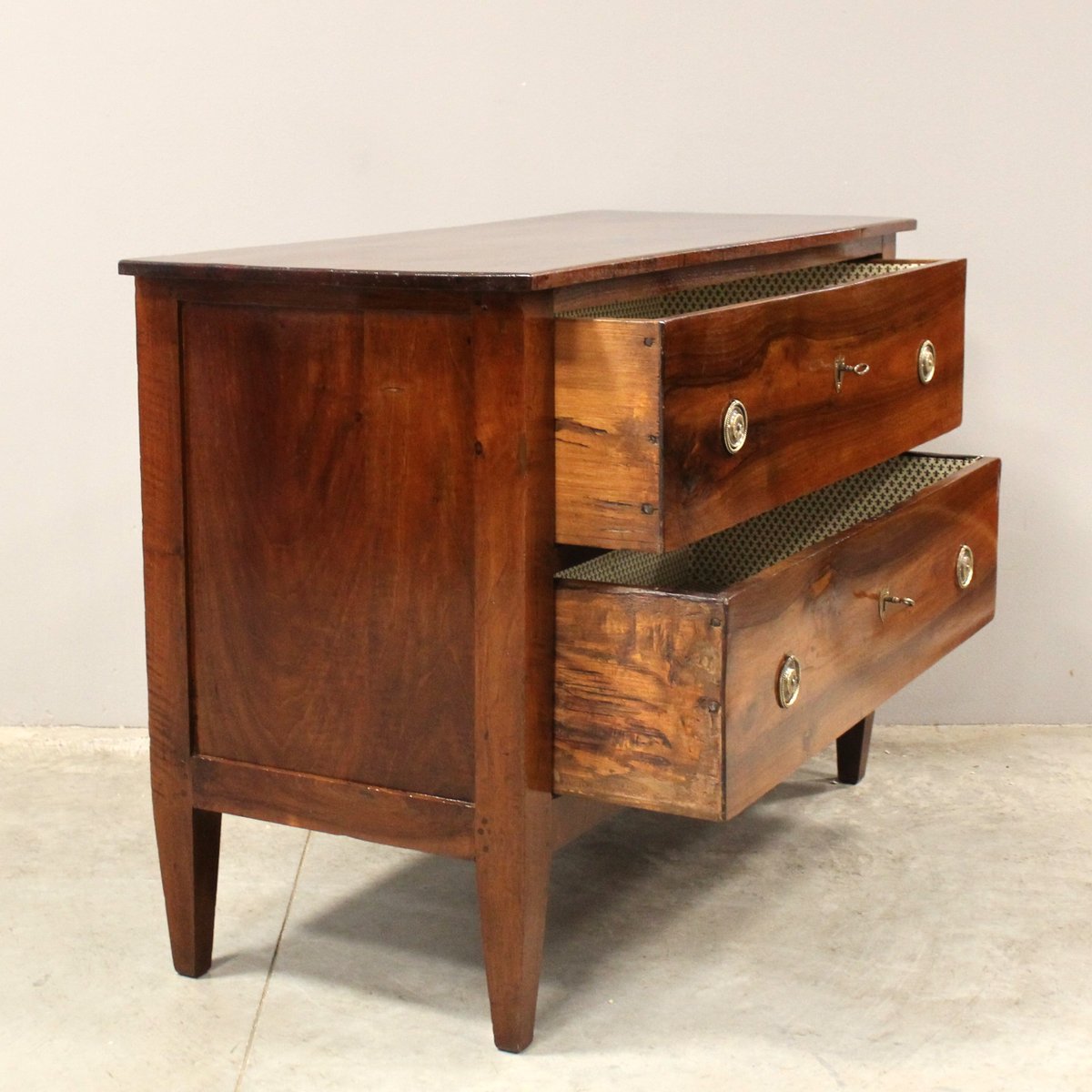 18th Century Italian Directoire Chest of Drawers in Walnut