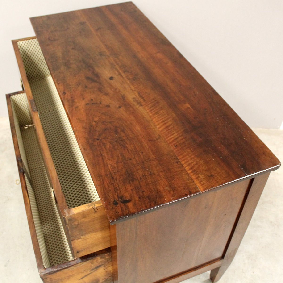 18th Century Italian Directoire Chest of Drawers in Walnut