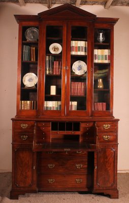 18th Century Mahogany Showcase Cabinet-HPU-1720534