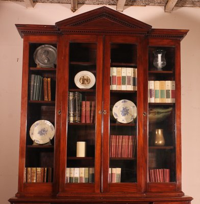 18th Century Mahogany Showcase Cabinet-HPU-1720534