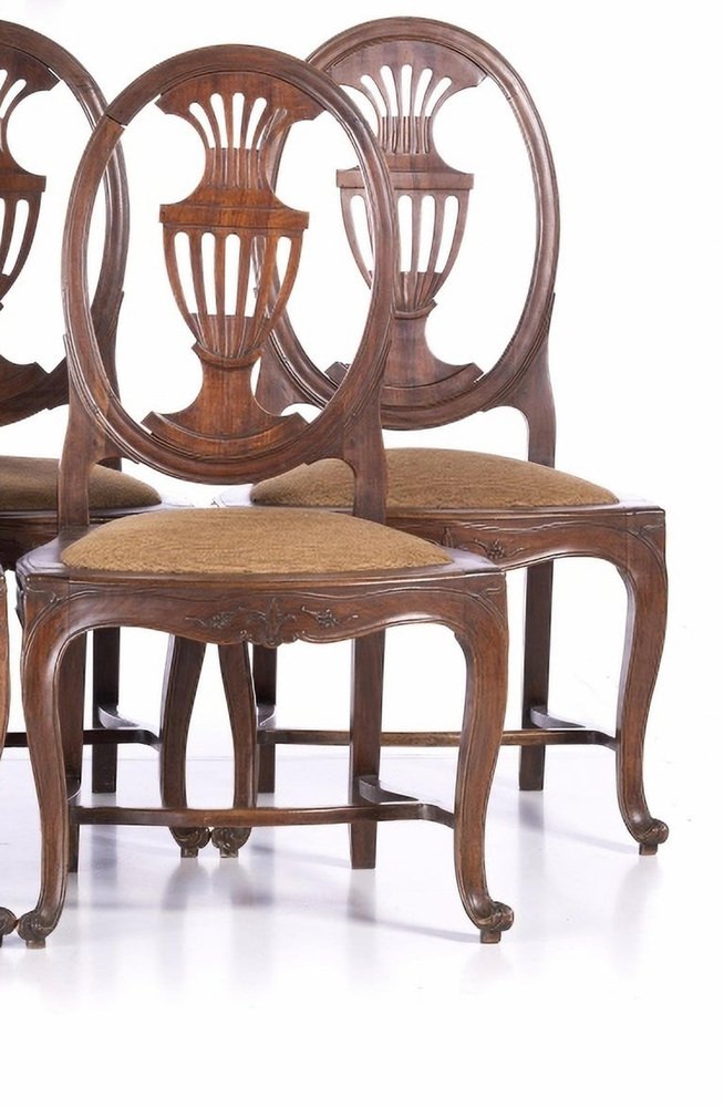 18th Century Portuguese Chairs and Sofa in Oilwood, Set of 9