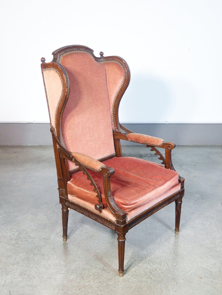 18th Century Reclining Armchair in Walnut