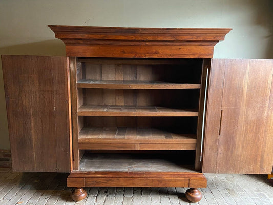 18th Century Walnut Cushion Cabinet, 1800s