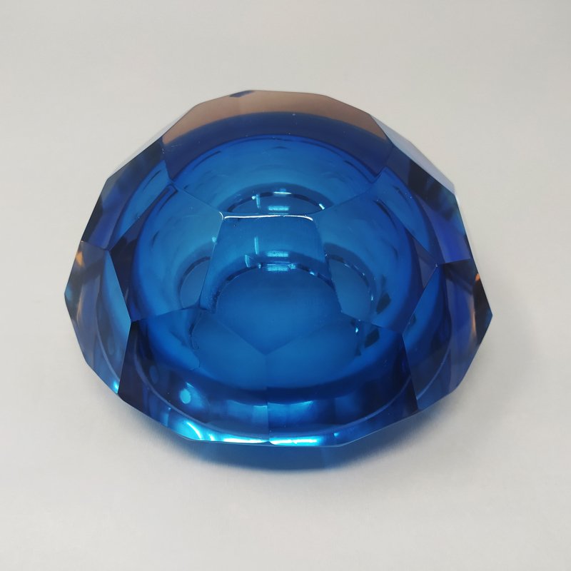 1960s Gorgeous Big Blue Bowl Or Catchall Designed by Flavio Poli for Seguso