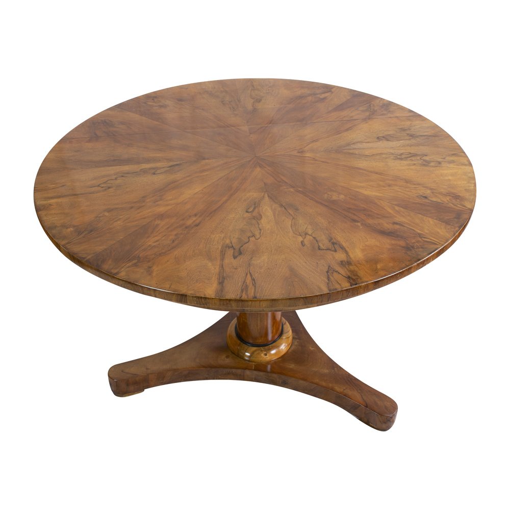 19th Century Biedermeier Round Walnut Salon Table