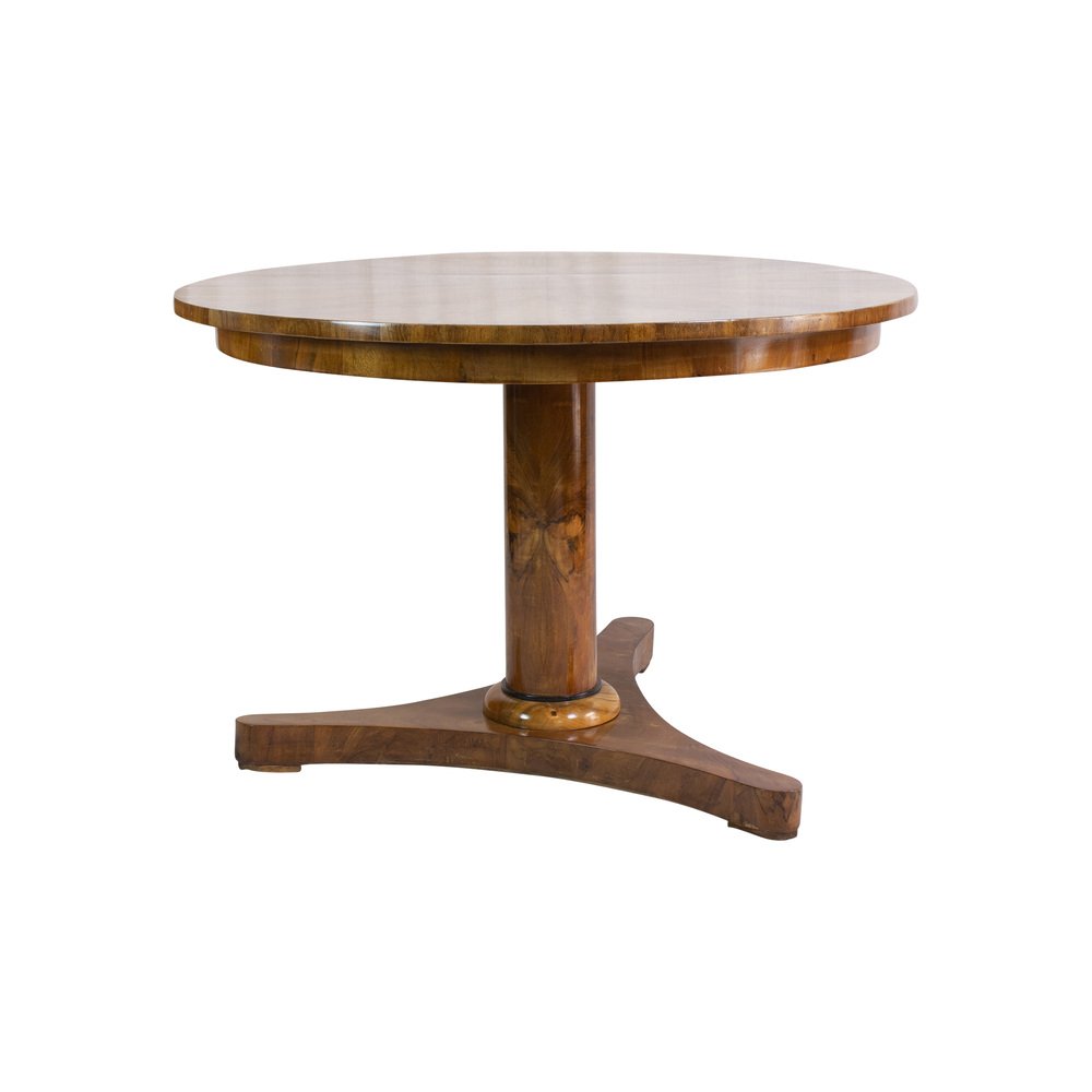 19th Century Biedermeier Round Walnut Salon Table