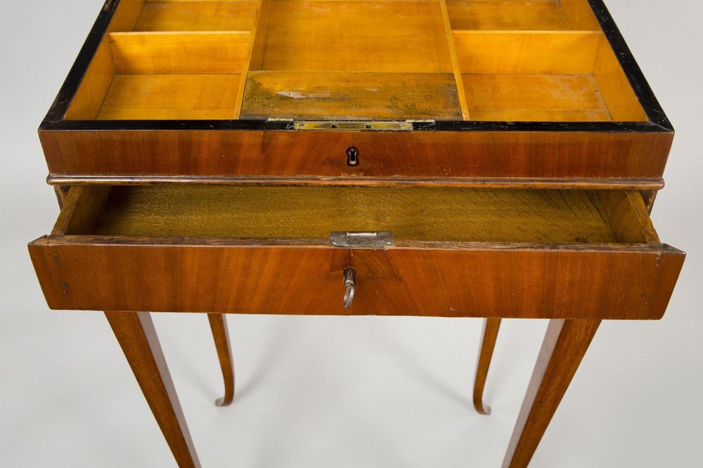 19th Century Biedermeier Table, Austria, 1820s-WHY-1050811