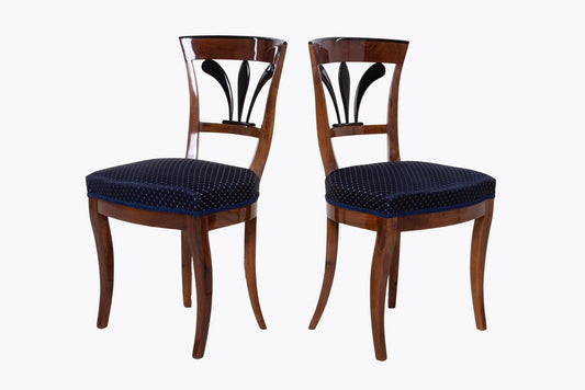 19th Century Biedermeier Walnut Chairs, Germany, Set of 2