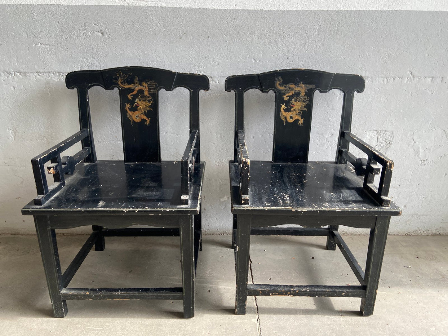 19th Century Chinese Chairs in Lacquered Black Wood with Gilt Decoration, 1890s, Set of 2