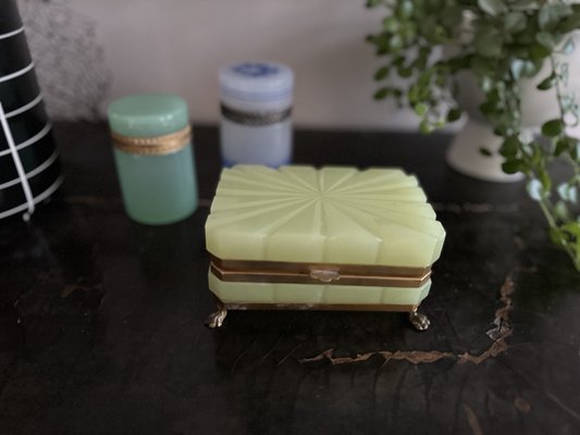 19th Century French Opaline Glass Box in Pistachio Green, 1880s-JO-1772536