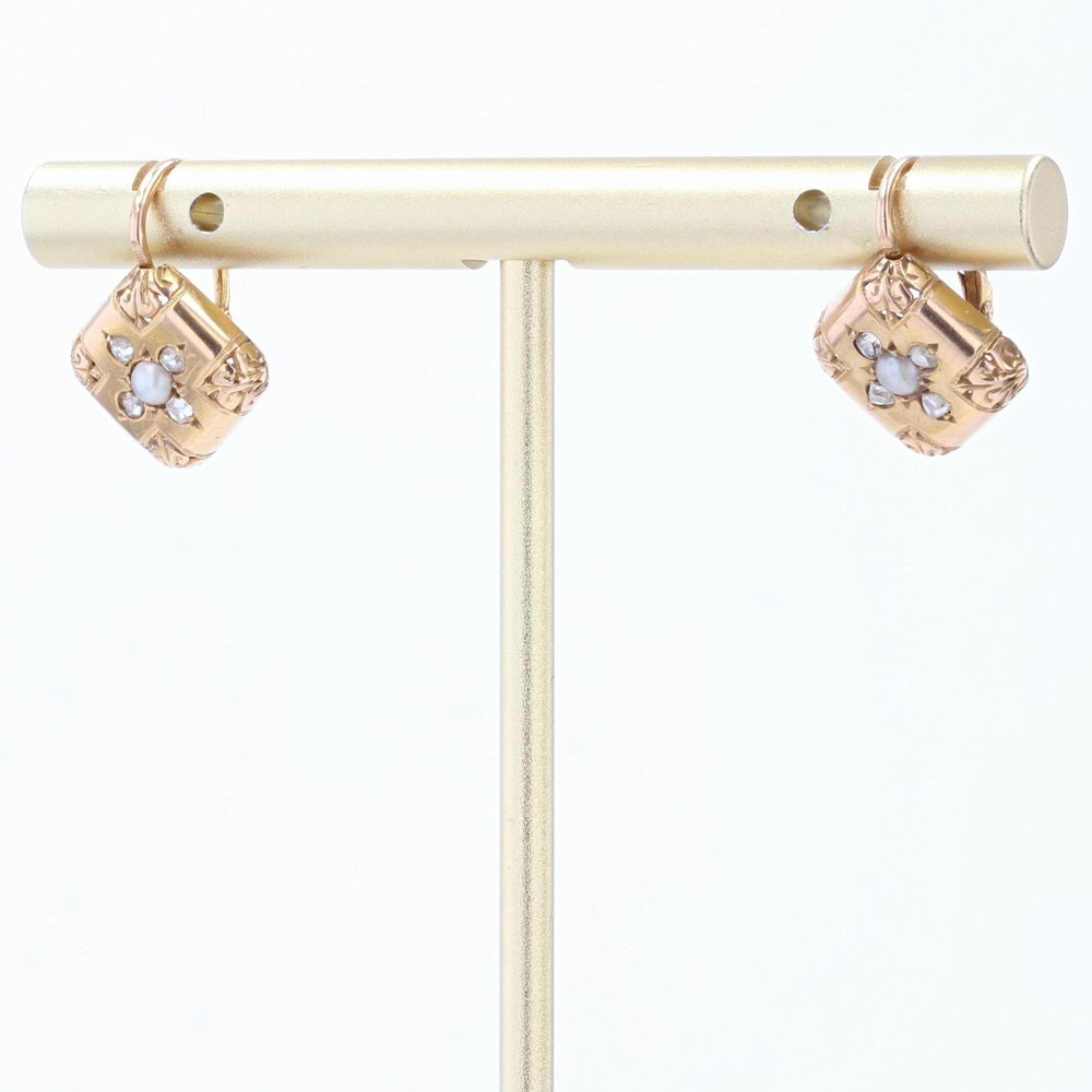 19th Century French Pearl Diamond 18 Karat Rose Gold Lever Back Earrings, Set of 2