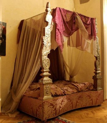 19th Century Italian Canopy Bed with Silver Friezes and Upholstered Purple Silk-AXE-1433479