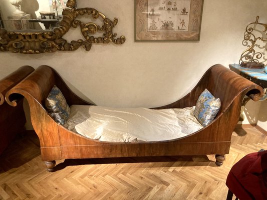 19th Century Italian Empire Flamed Walnut Sleigh Beds or Daybeds, Set of 2-AXE-1705250