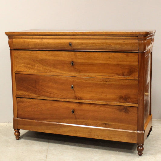 19th Century Italian Louis Philippe Chest of Drawers in Walnut