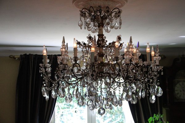 19th Century Italian Neoclassical Giltwood and Crystal Chandelier-YF-632725