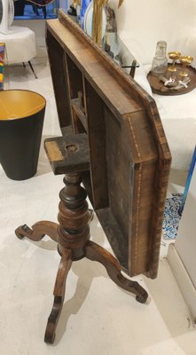 19th Century Italian Walnut Tilt-Top Side Table-RFP-1378345