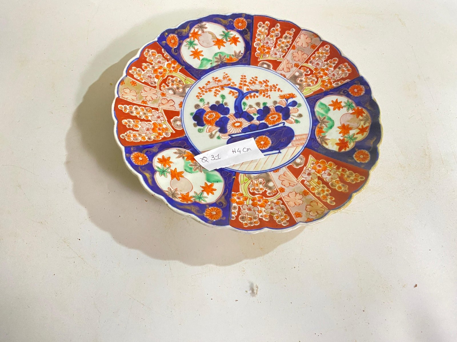 19th Century Japanese Scalloped Imari Porcelain Dish or Charger