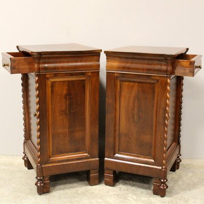 19th Century Louis Philippe Bedside Tables in Walnut, Italy, Set of 2-UMS-1785007