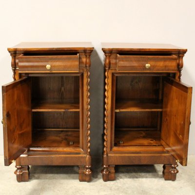 19th Century Louis Philippe Bedside Tables in Walnut, Italy, Set of 2-UMS-1785007