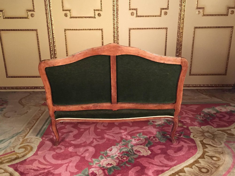 19th Century Louis XV Sofa in Walnut, 1890s