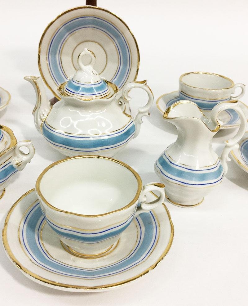 19th Century Miniature Child's Tea Service in Porcelain, Set of 9