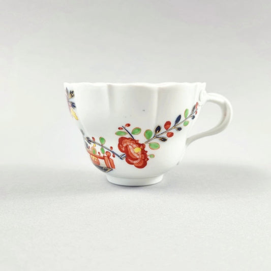 19th Century Porcelain Tischenmuster / Kakiemon Pattern Tea Cup and Saucer from Meissen, Germany, Set of 2