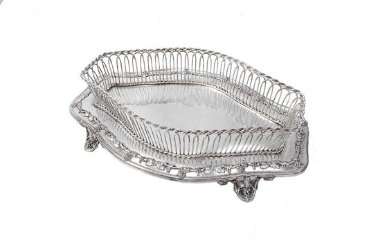 19th Century Silver-Plated Metal Centerpiece with Vine Branches Decor