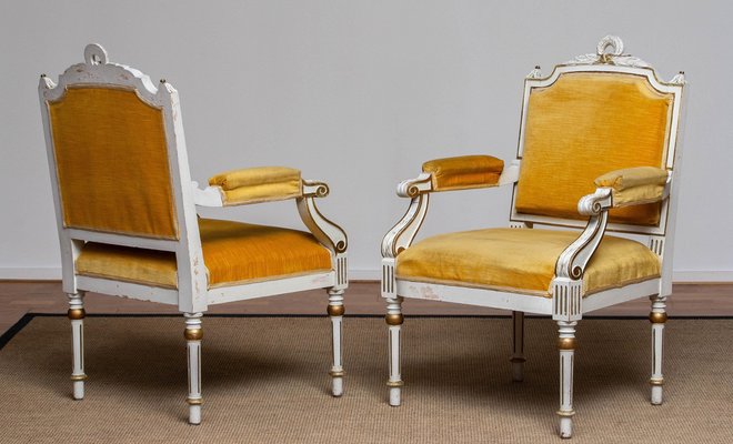 19th Century White Painted and Gilded Gustavian Swedish Armchairs, Set of 2-JE-987187