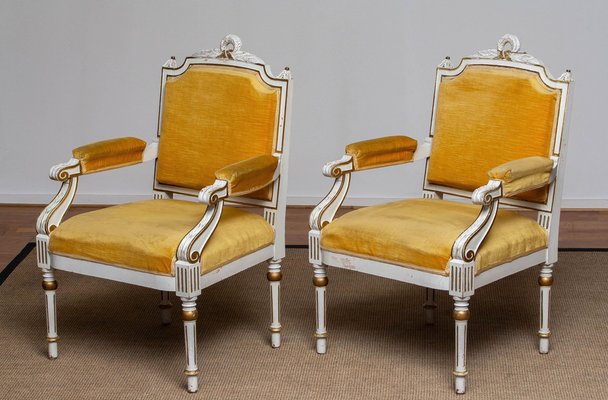 19th Century White Painted and Gilded Gustavian Swedish Armchairs, Set of 2-JE-987187