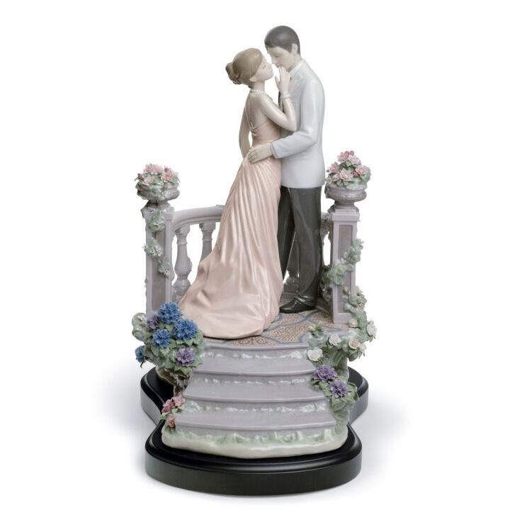 Moonlight Love Couple Figurine by Lladró