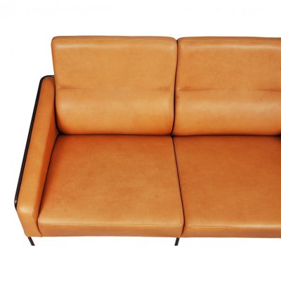 2-Seater Airport Sofa with Cognac Aniline Leather and Brass Frame by Arne Jacobsen for Fritz Hansen, 1960s-MTD-1400786