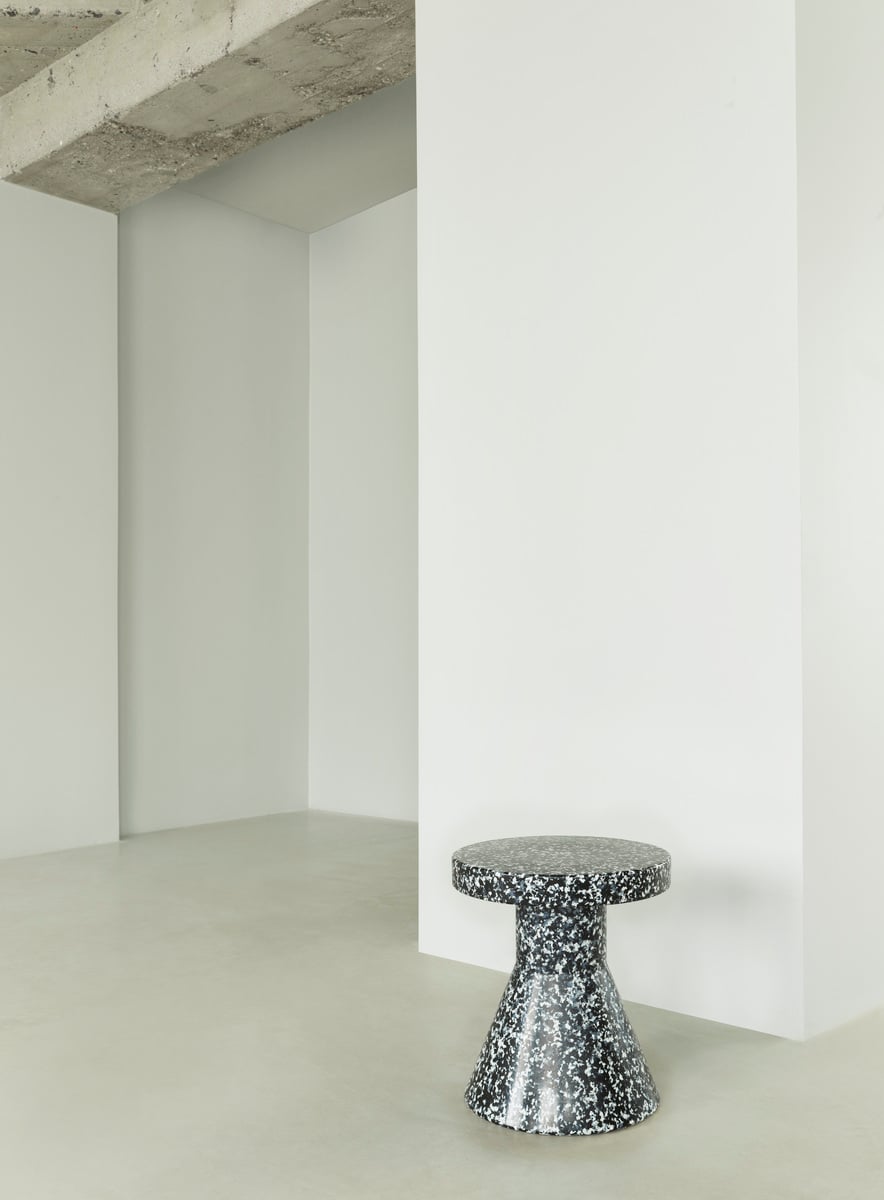 Bit stool, cone, black - white