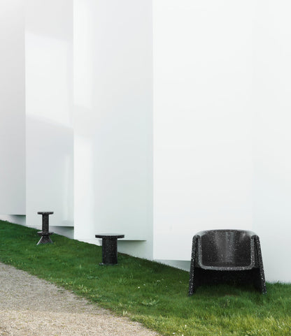 Bit side table, black