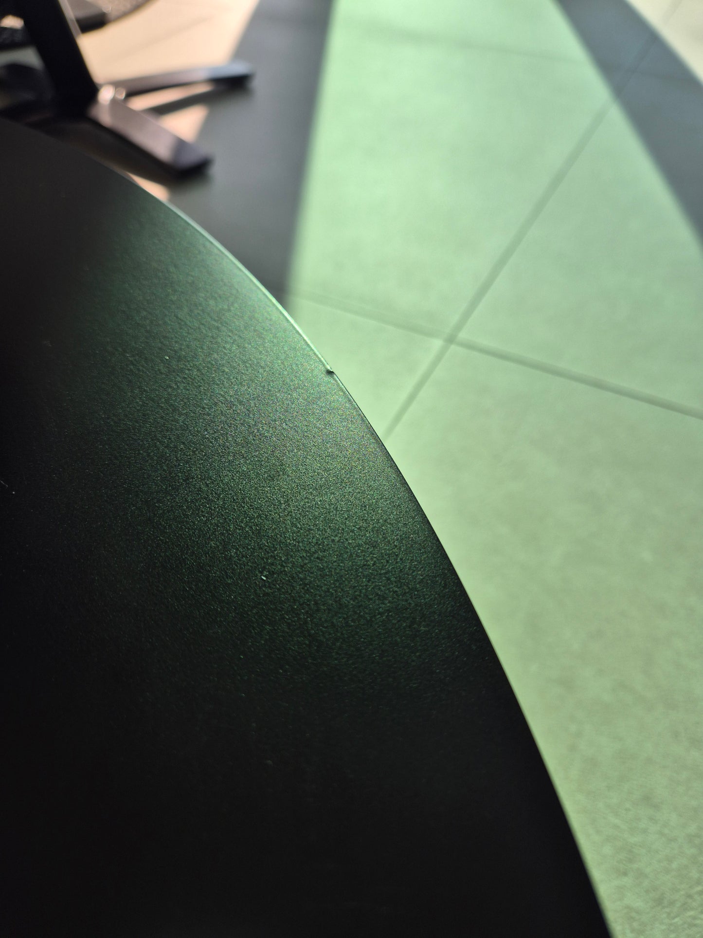 [국내재고/B급] PIERRE - Round metal coffee table