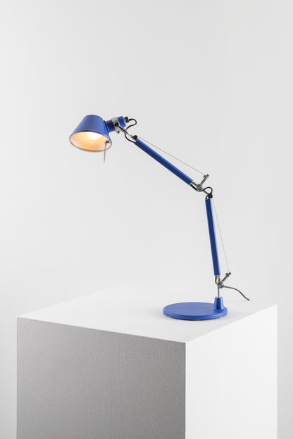 Tolomeo Micro table lamp, blue klein