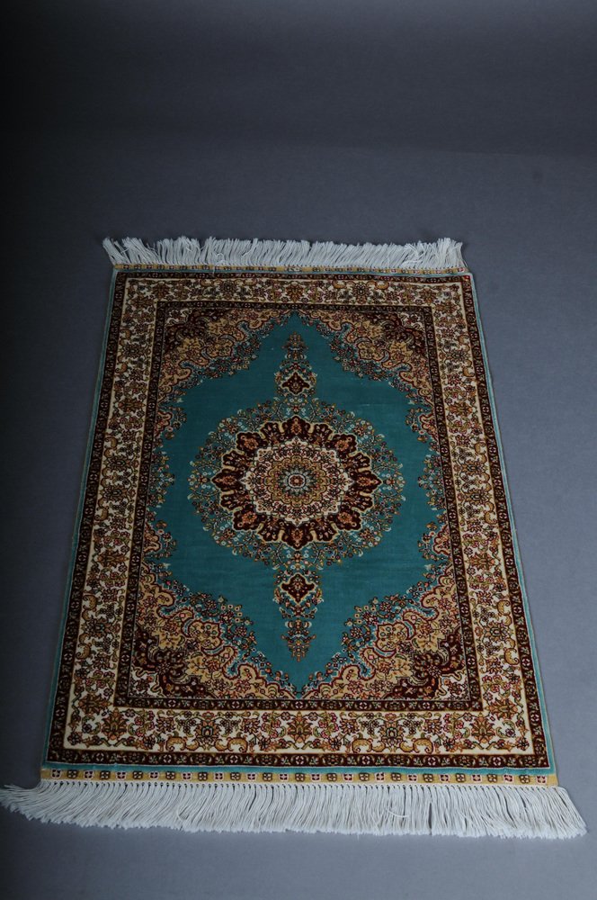 20th Century Anatolian Prayer Rug in Cotton-Silk