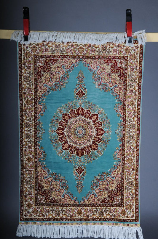 20th Century Anatolian Prayer Rug in Cotton-Silk