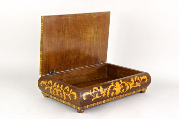 20th Century Art Deco Nutwood Box with Maple Inlays, Austria, 1920s-TQA-2024336