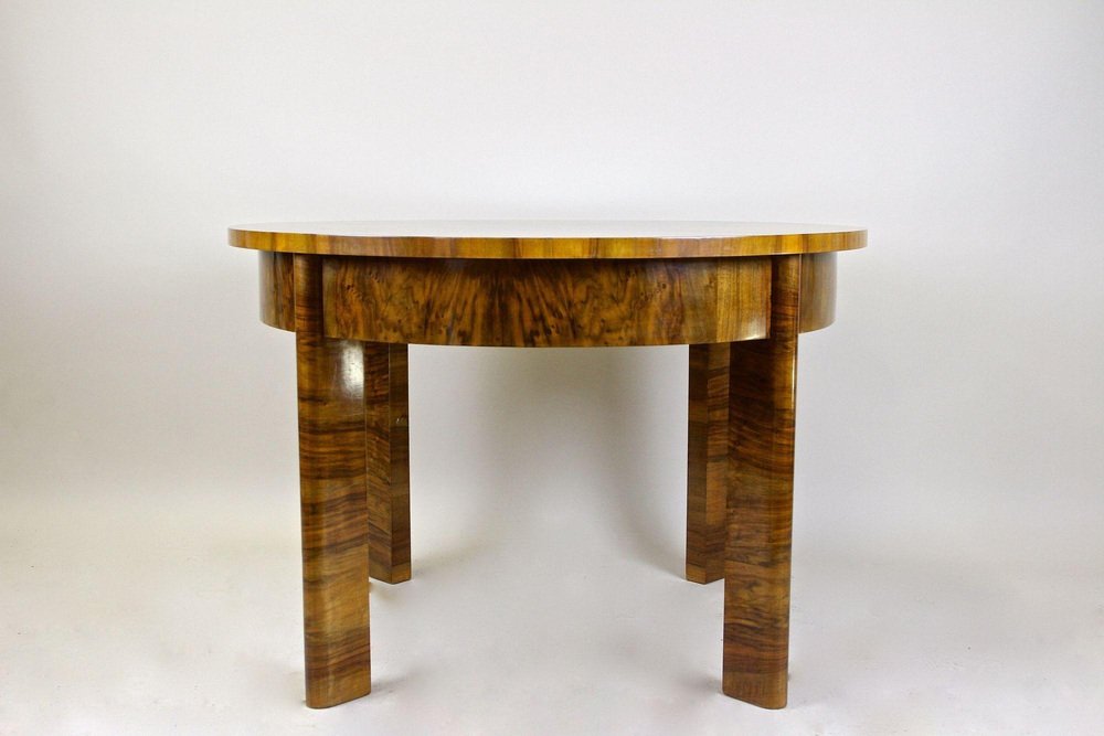 20th Century Art Deco Round Coffee Table in Burr Walnut, 1920s