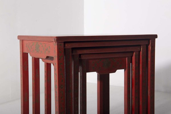 20th Century Chinese Nesting Tables in Red Lacquered Quartetto, 1890, Set of 4-RCE-1720071