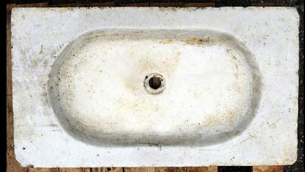 20th Century Italian Carrara Marble Sink