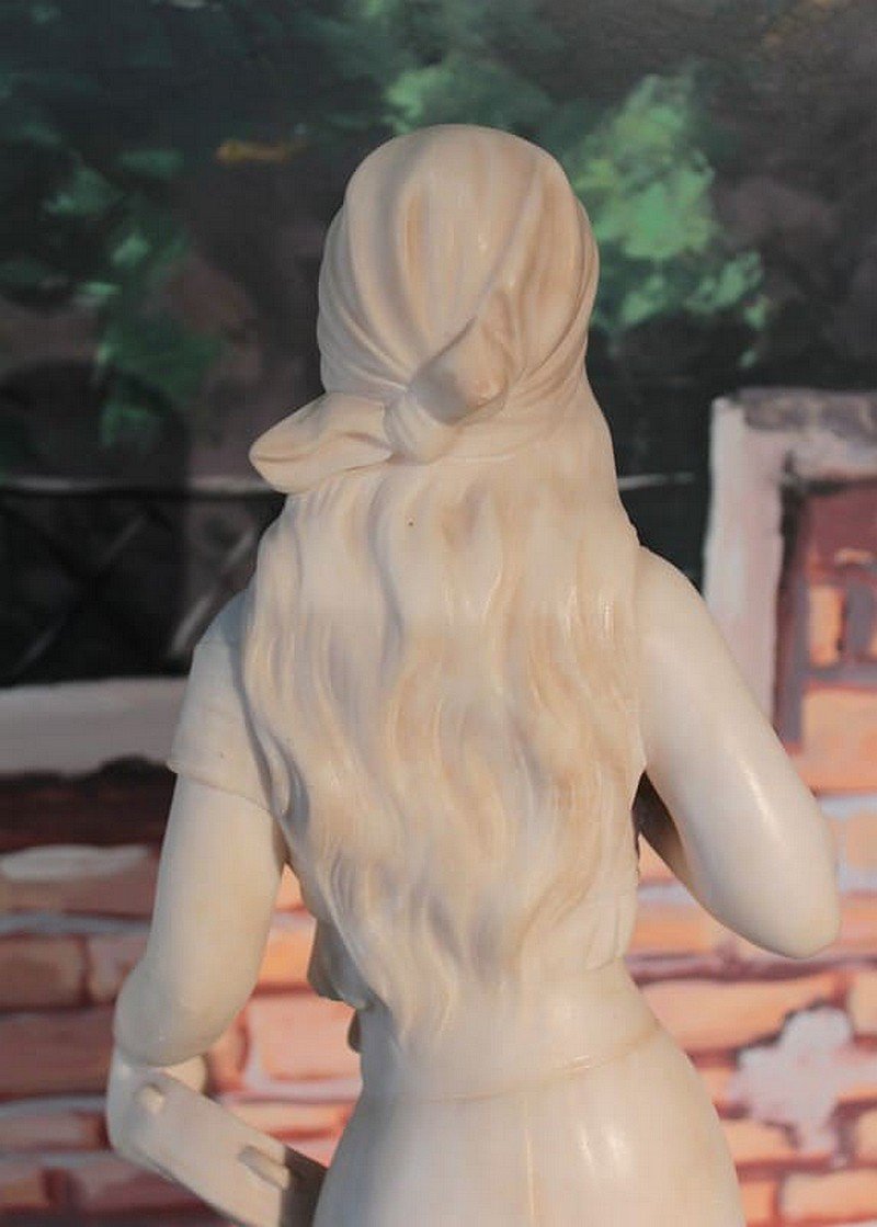 20th Century Statue of Esmeralda in Alabaster