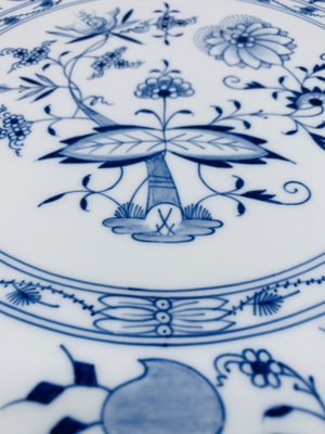 20th Century Sword Mark Onion Pattern 1st Choice Serving Plate Tableware Cake Plate from Meissen Porcelain-BZB-2043705